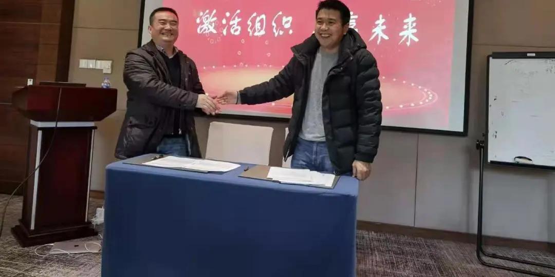 建立有效沟通的第一步，领导如何最早接触员工并引领团队关系发展