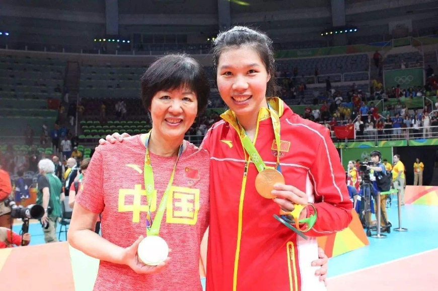 揭秘女排巨星徐云丽的早期生涯，不屈斗志与坚韧精神的铸就之路