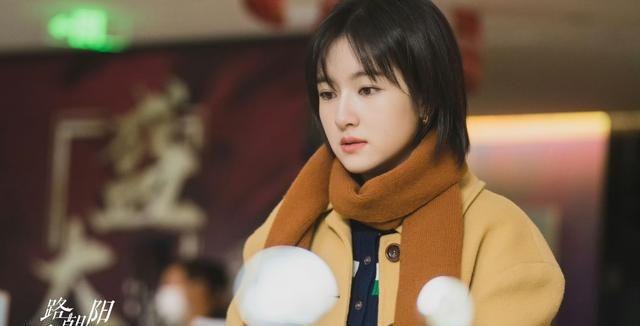 李兰迪星途璀璨的起跑线，揭秘其早期行程