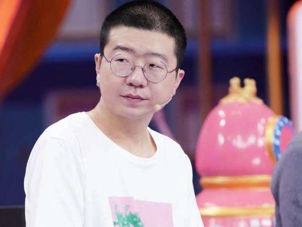 李诞，幽默大师的成长之路揭秘