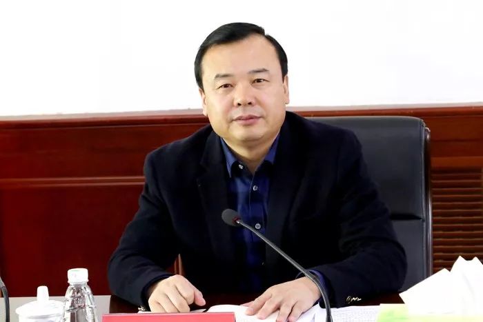 引领县域发展，湄潭县县长先驱者之路