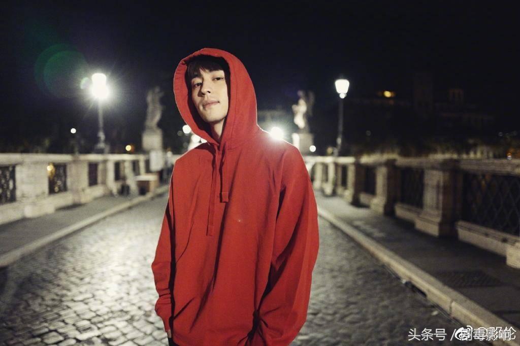邓伦早期行程曝光，揭开神秘面纱，探寻明星之路的起点