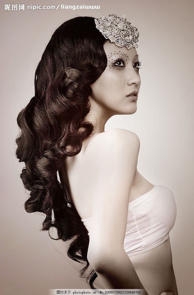 美女最早造型，探寻美的起源与演变之美历程