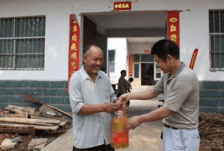 村书记工资的演变历程与现状探究
