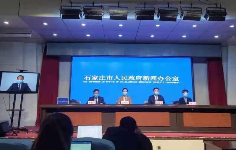新肺炎疫情进展的早期报道首现，实时追踪疫情动态