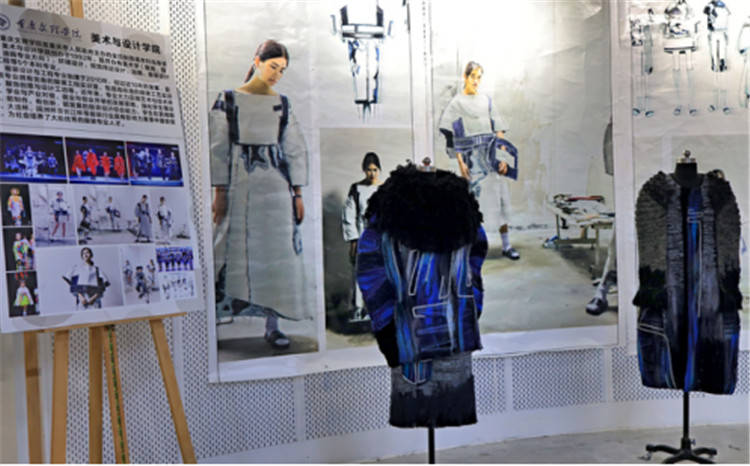 探寻时尚起源，早期服装设计展的辉煌历程