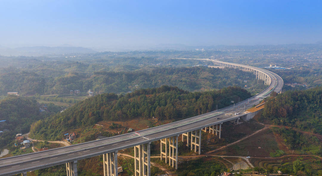 重庆高速公路早期视频揭秘，历史与技术的完美融合