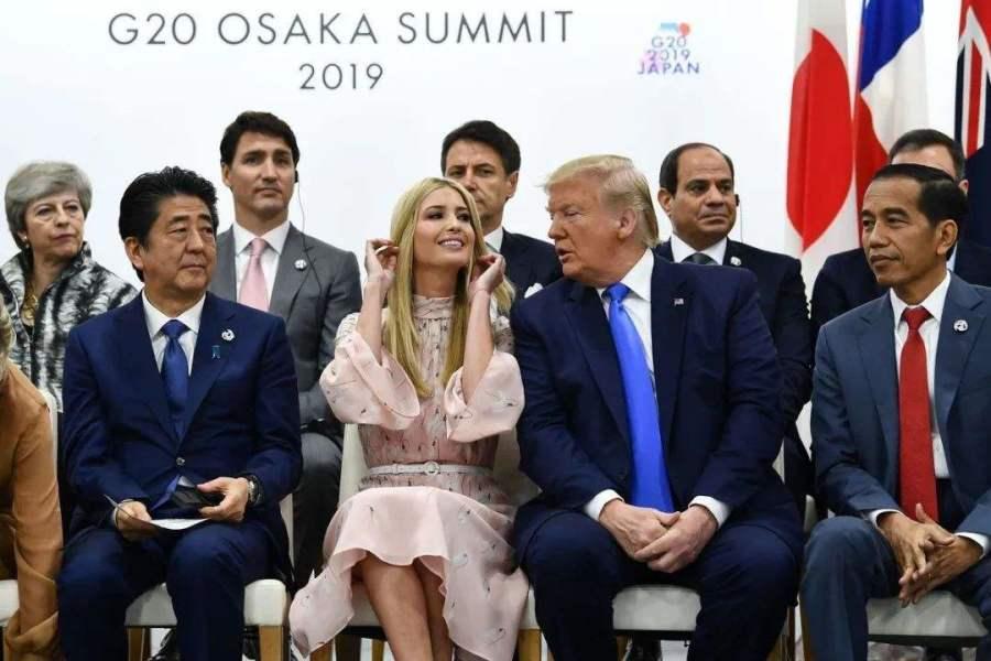 美国黑人追求自由与平等的历程，早期要求与奋斗之路